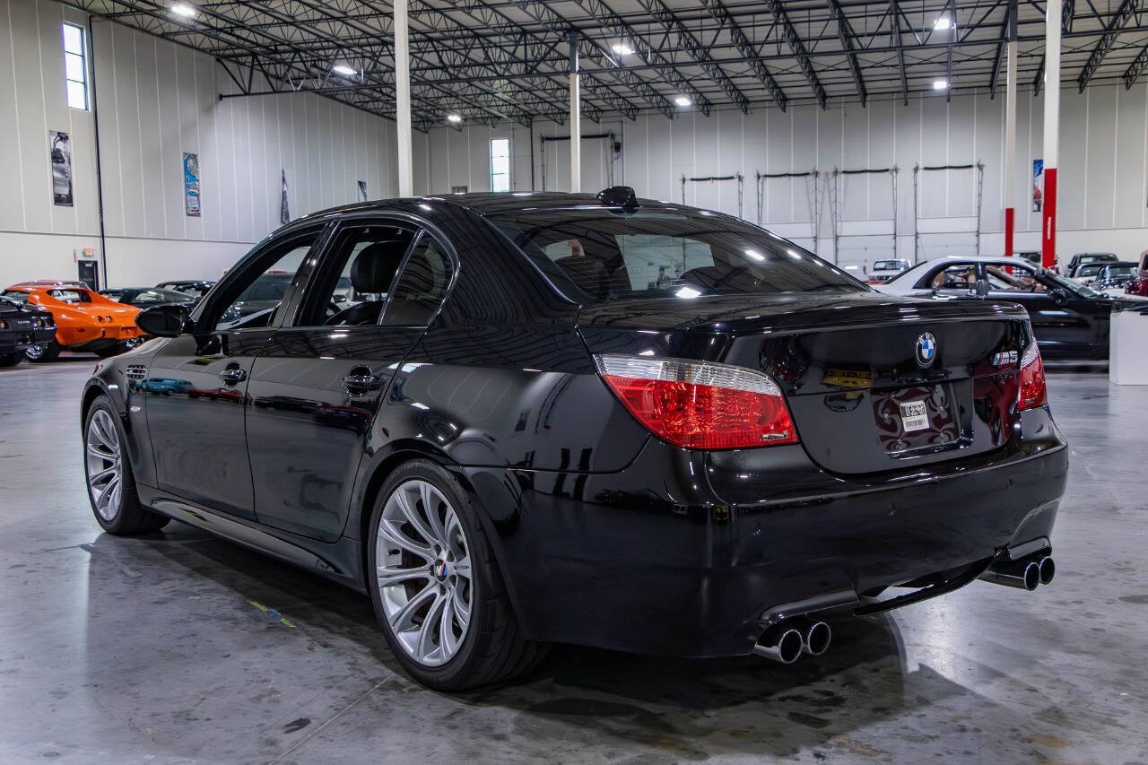 Used 2006 BMW M5 RWD image 4