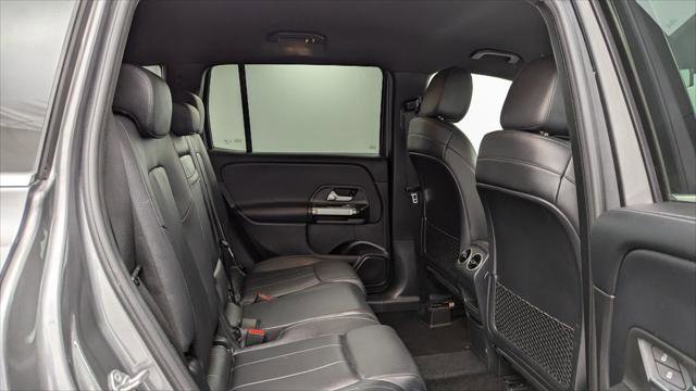 Used 2021 Mercedes-Benz GLB 250 w/ Premium Package image 18