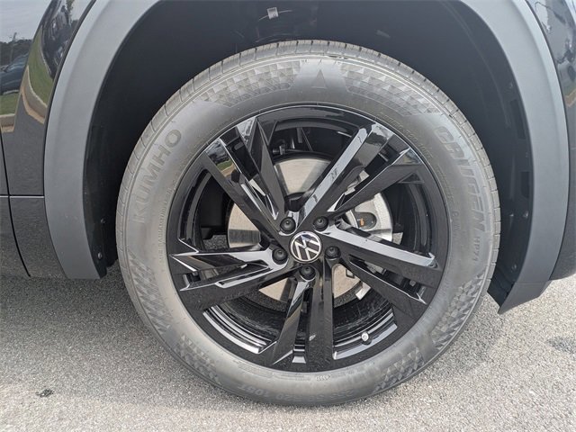 New 2026 Volkswagen Atlas Cross Sport SEL R-Line image 11