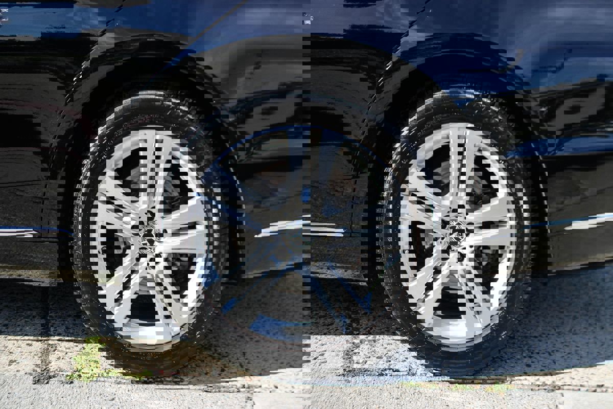 Used 2020 Mercedes-Benz S 450 4MATIC Sedan w/ Premium Package image 33