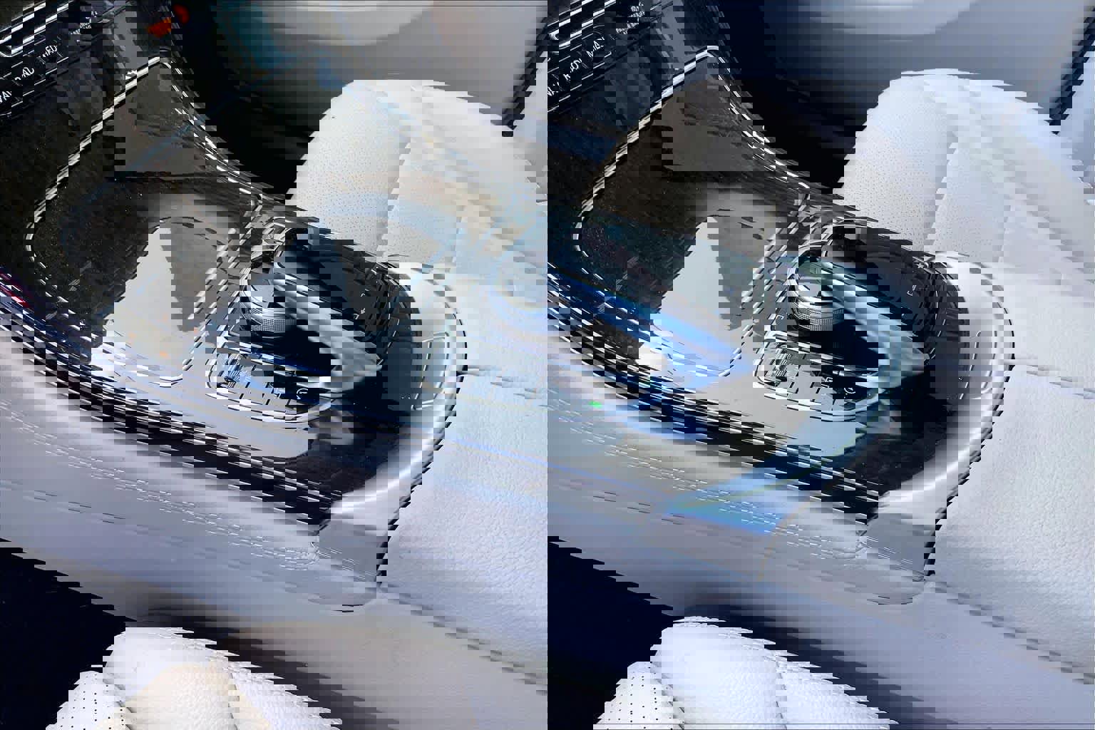 Used 2017 Mercedes-Benz GLC 300 4MATIC Coupe image 18