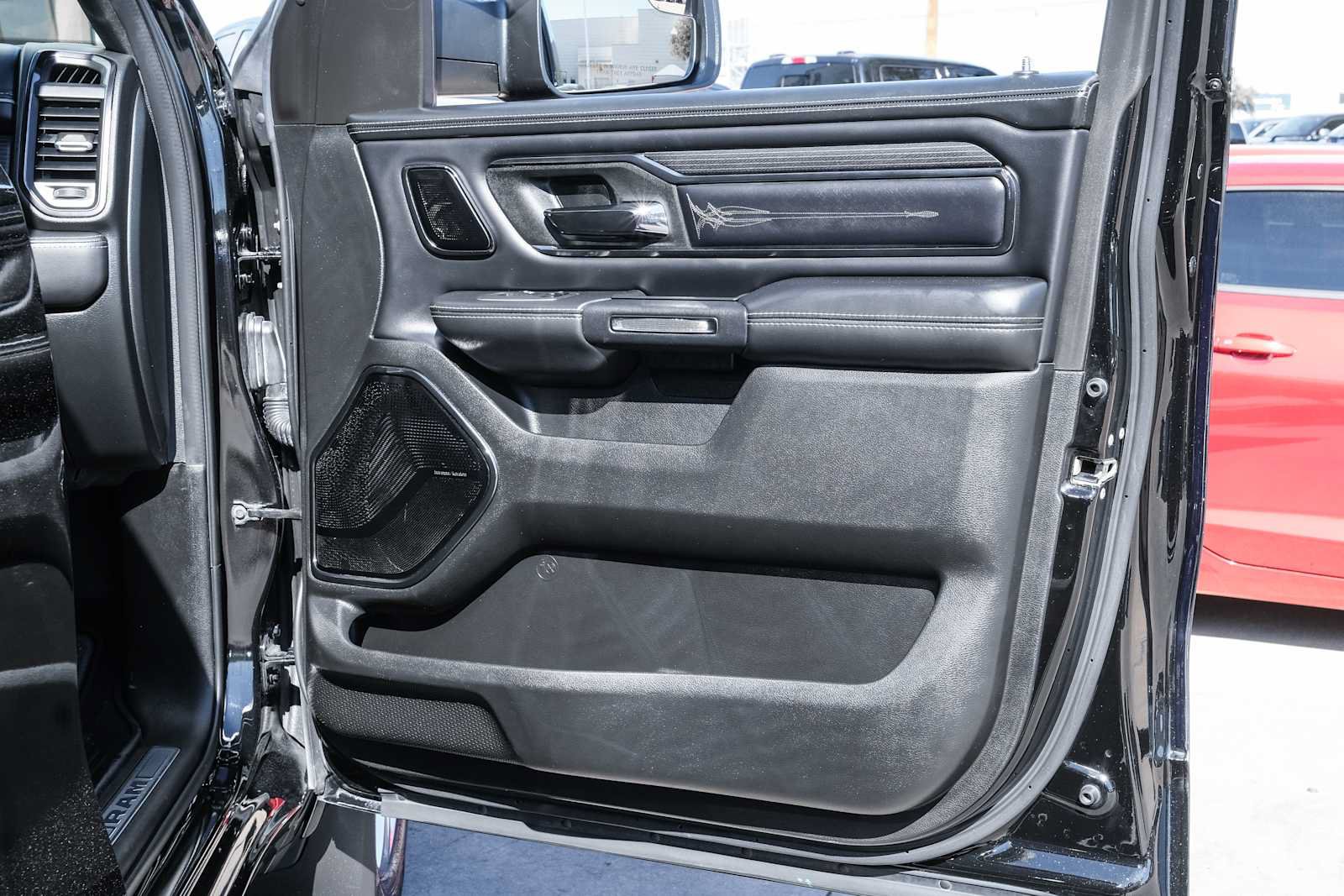Used 2022 RAM 1500 Limited AWD/4WD image 43