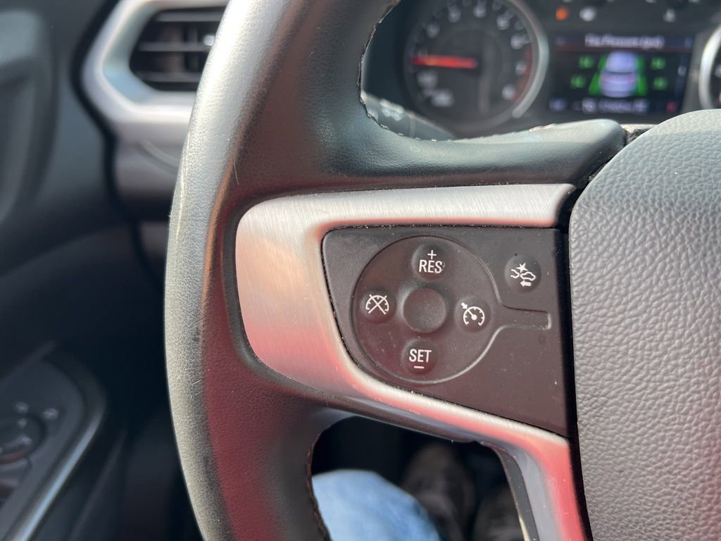 Used 2023 GMC Acadia SLT image 18