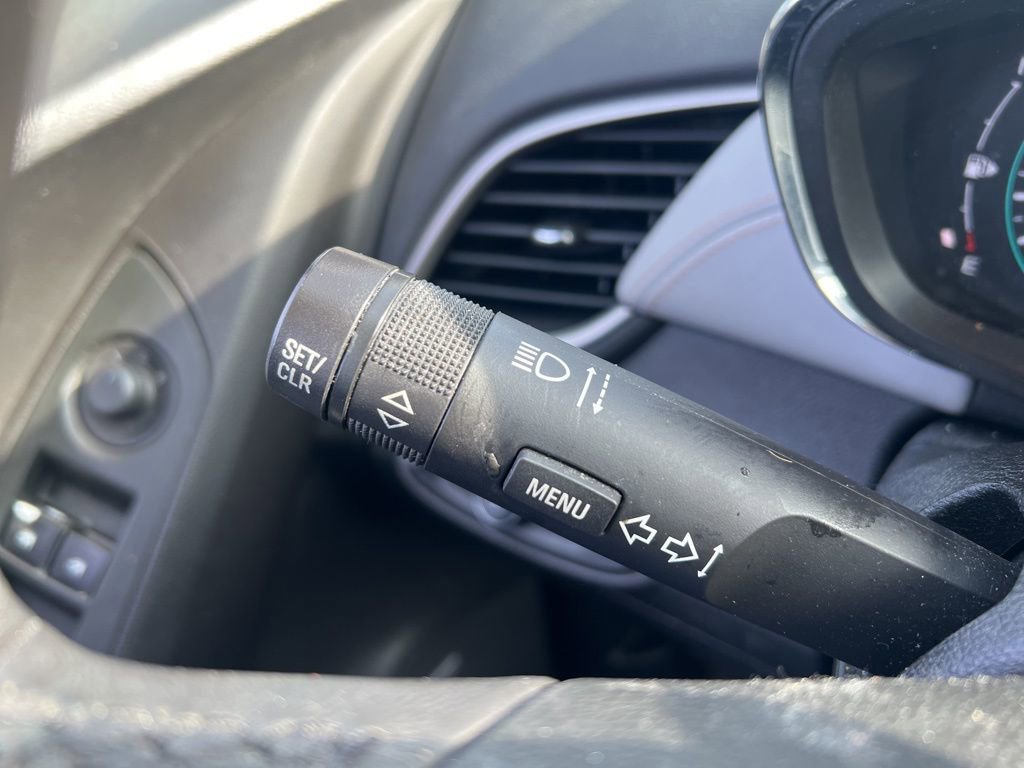 Used 2018 Chevrolet Trax LT w/ Sun & Sound Package image 15