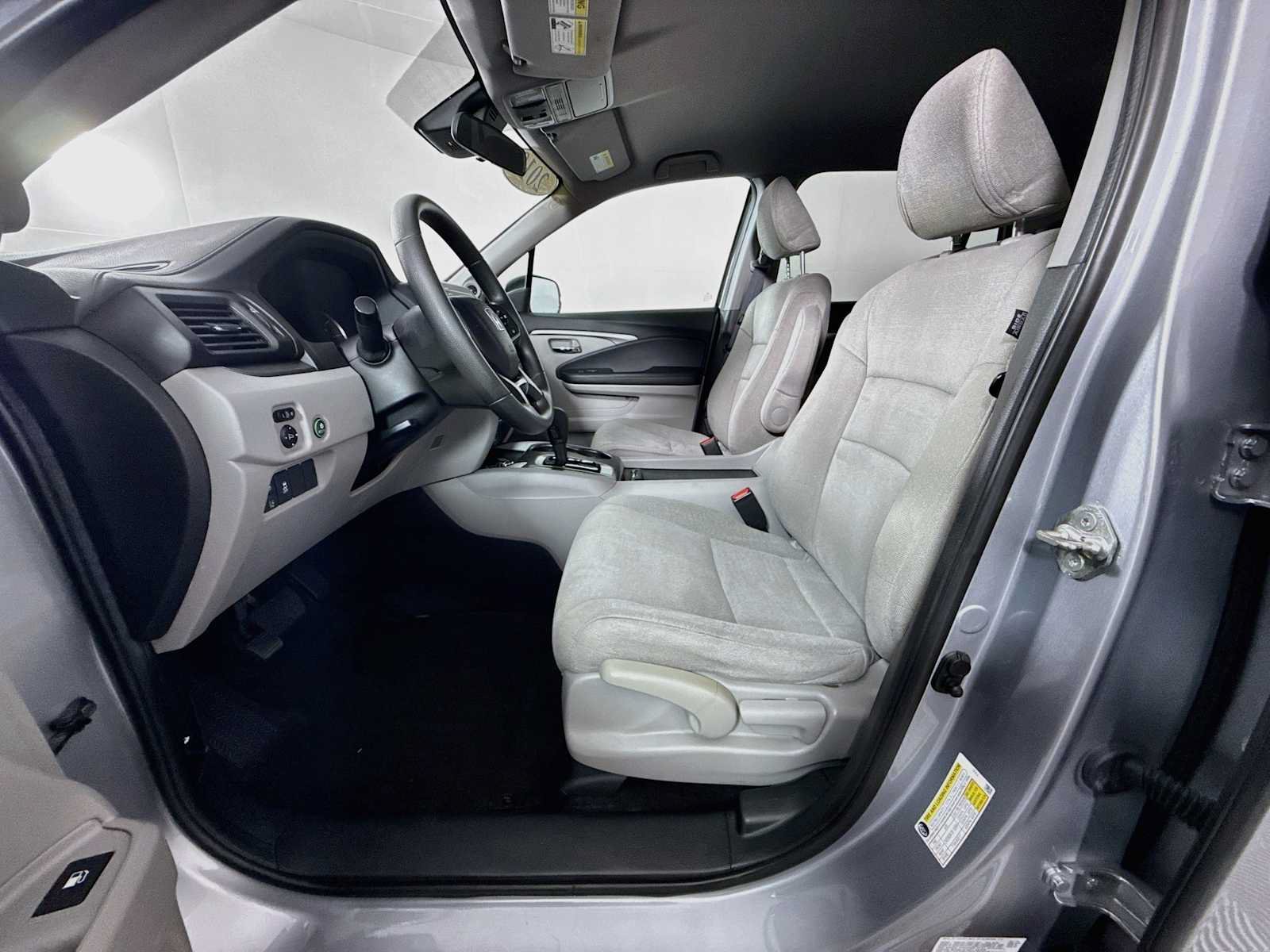 Used 2019 Honda Pilot LX image 17