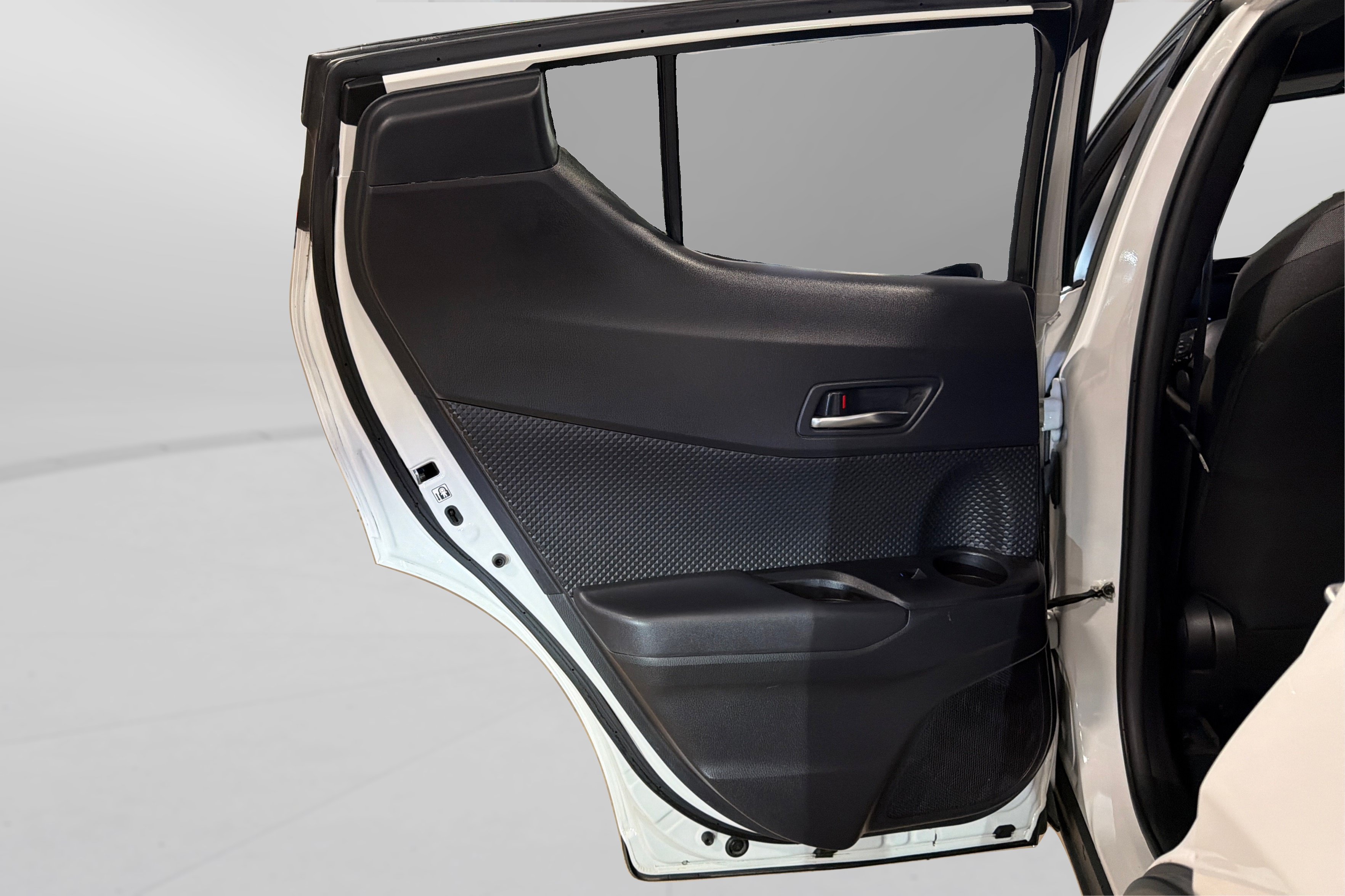 Used 2022 Toyota C-HR Nightshade FWD image 34