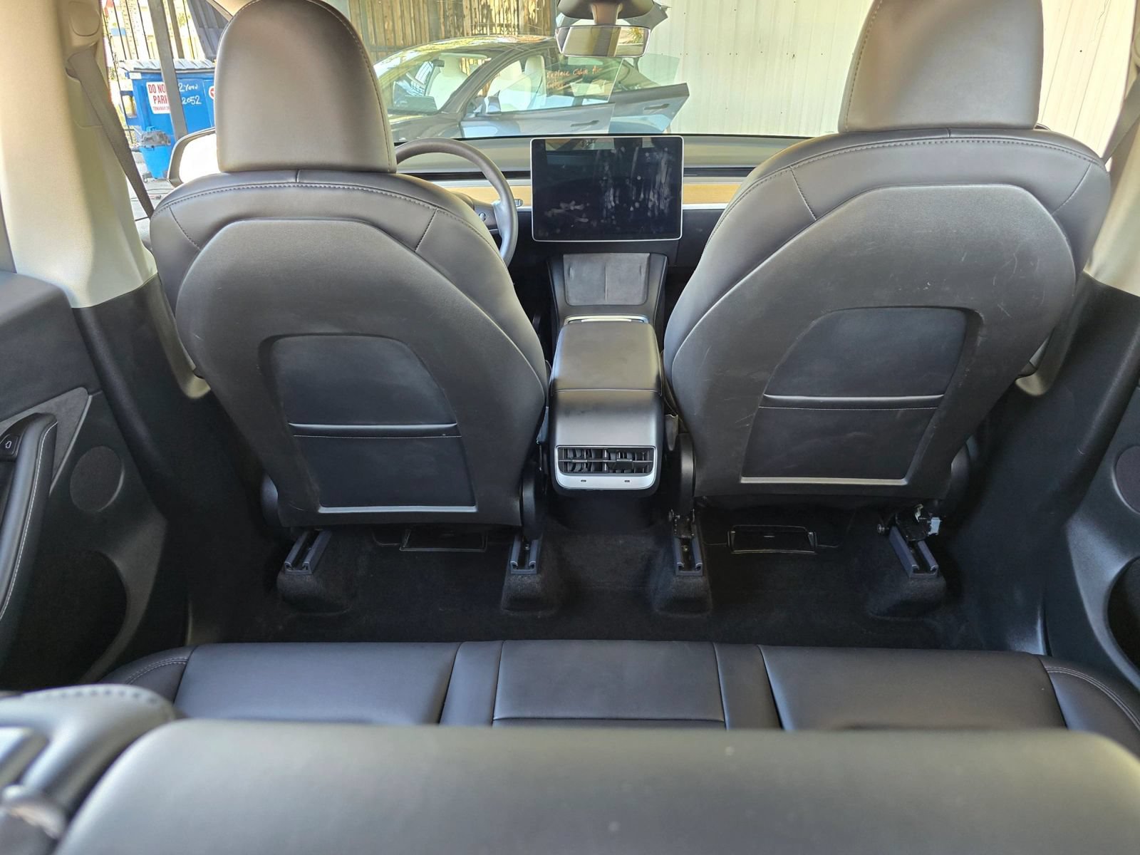 Used 2024 Tesla Model Y 2WD image 36