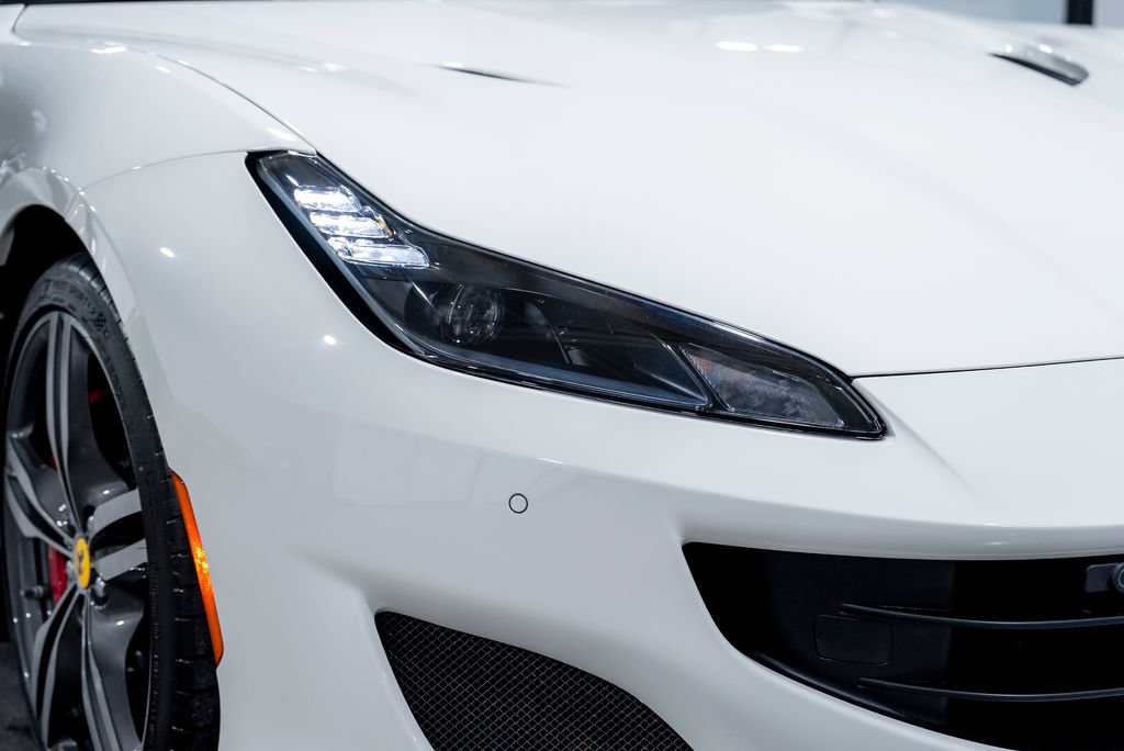 Used 2020 Ferrari Portofino RWD image 29