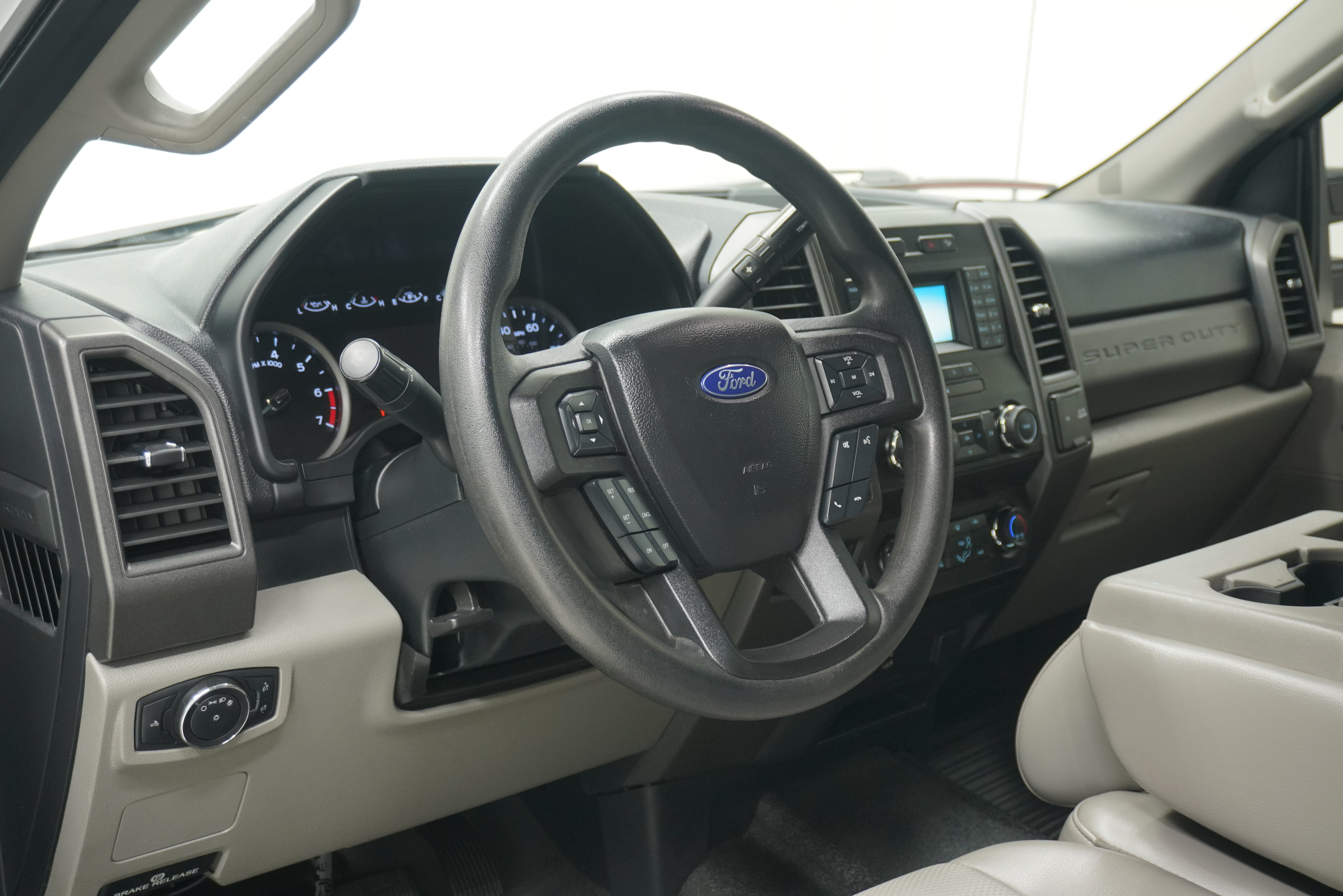 Used 2019 Ford F250 XL w/ Power Equipment Group AWD/4WD image 10