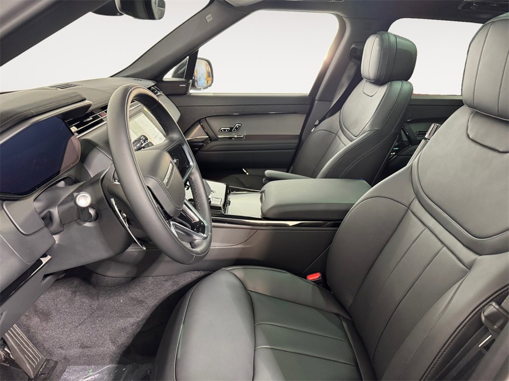 New 2025 Land Rover Range Rover Sport SE image 9
