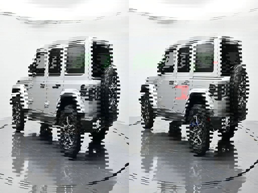 New 2024 Jeep Wrangler Unlimited Sahara w/ Technology Group image 7