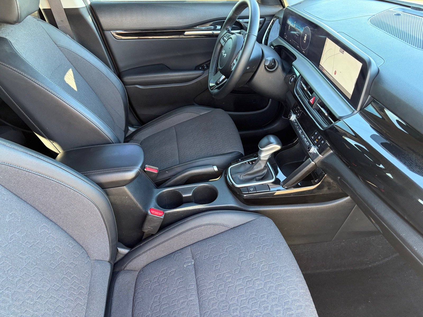 Certified 2024 Kia Seltos S FWD image 11