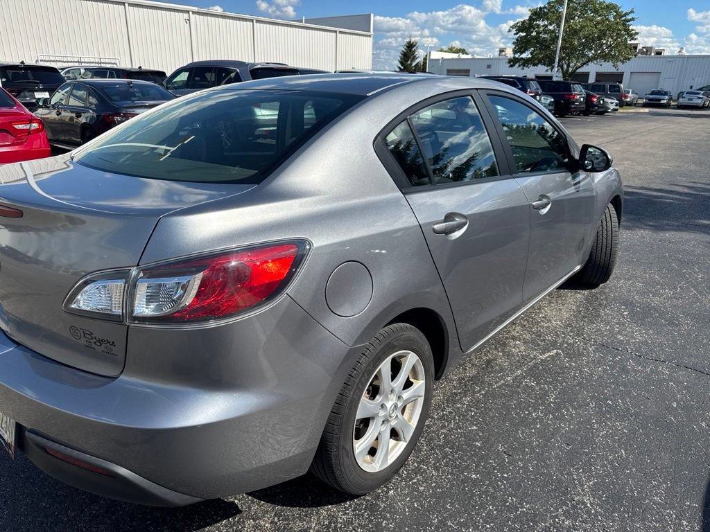 Used 2010 MAZDA MAZDA3 i Touring FWD image 4