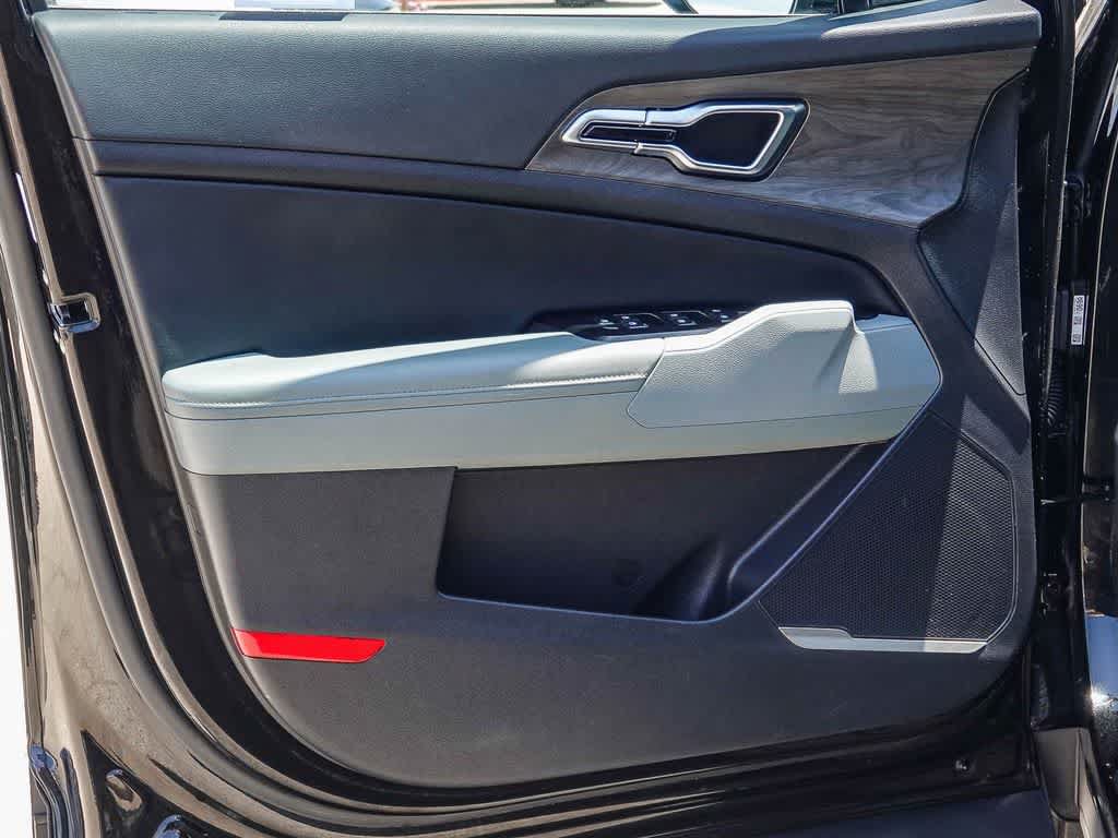 Used 2025 Kia Sportage X-Line AWD/4WD image 19