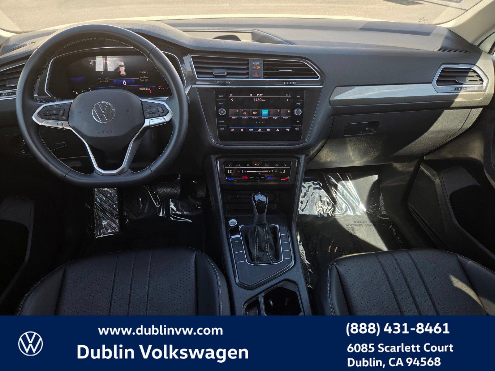 Certified 2023 Volkswagen Tiguan SE FWD image 13