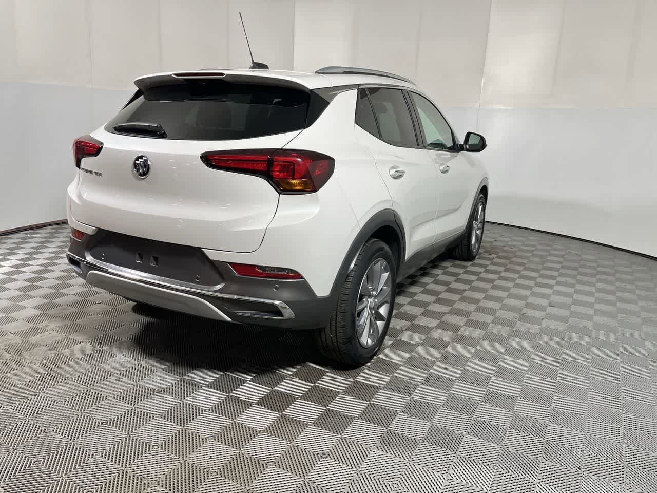 Used 2023 Buick Encore GX Essence w/ Advanced Technology Package FWD image 8