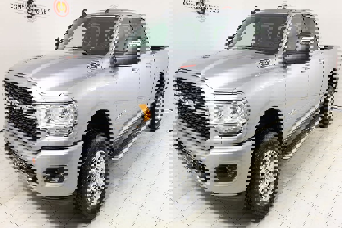 Used 2024 RAM 2500 Big Horn w/ Sport Appearance Package image 5