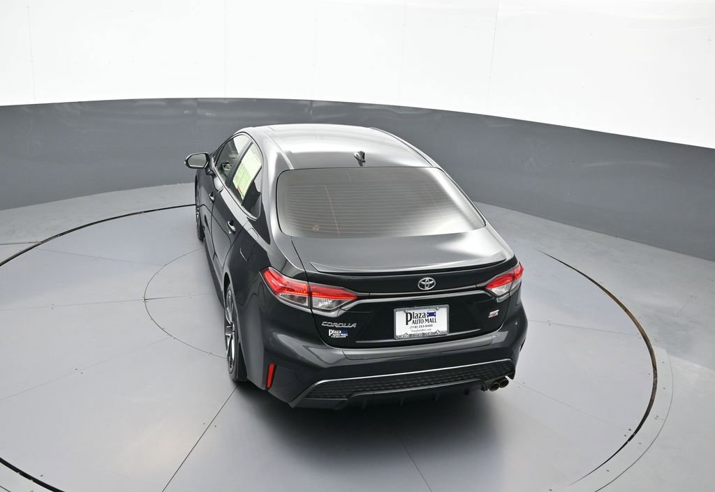 Certified 2022 Toyota Corolla SE w/ SE Premium Package image 38