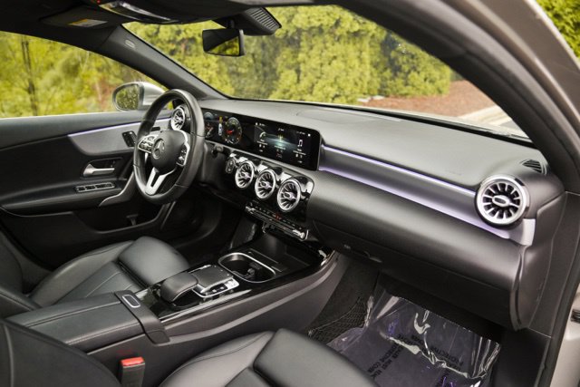 Used 2020 Mercedes-Benz A 220 w/ Premium Package image 20