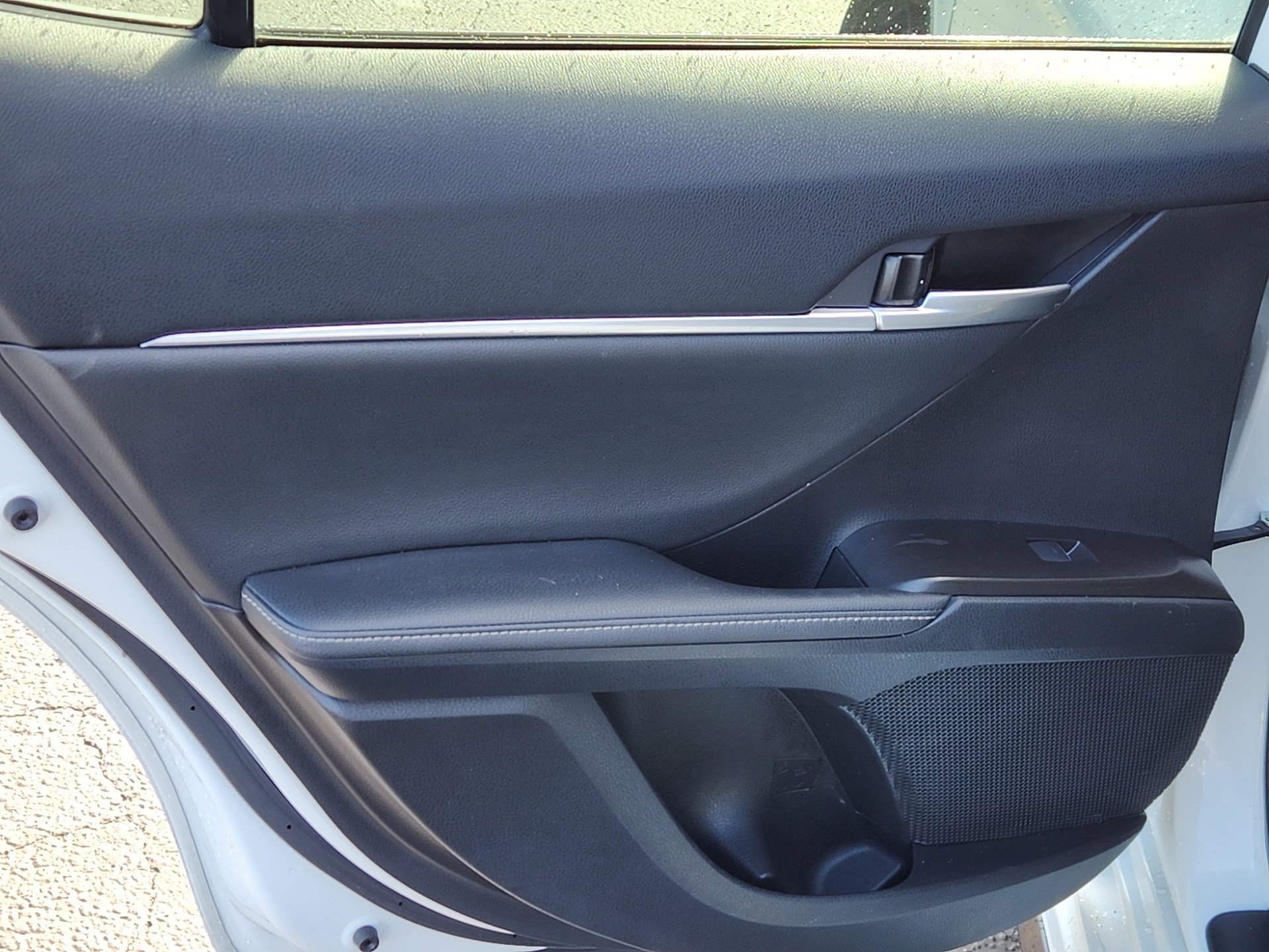 Used 2024 Toyota Camry XSE w/ Navigation Package image 23