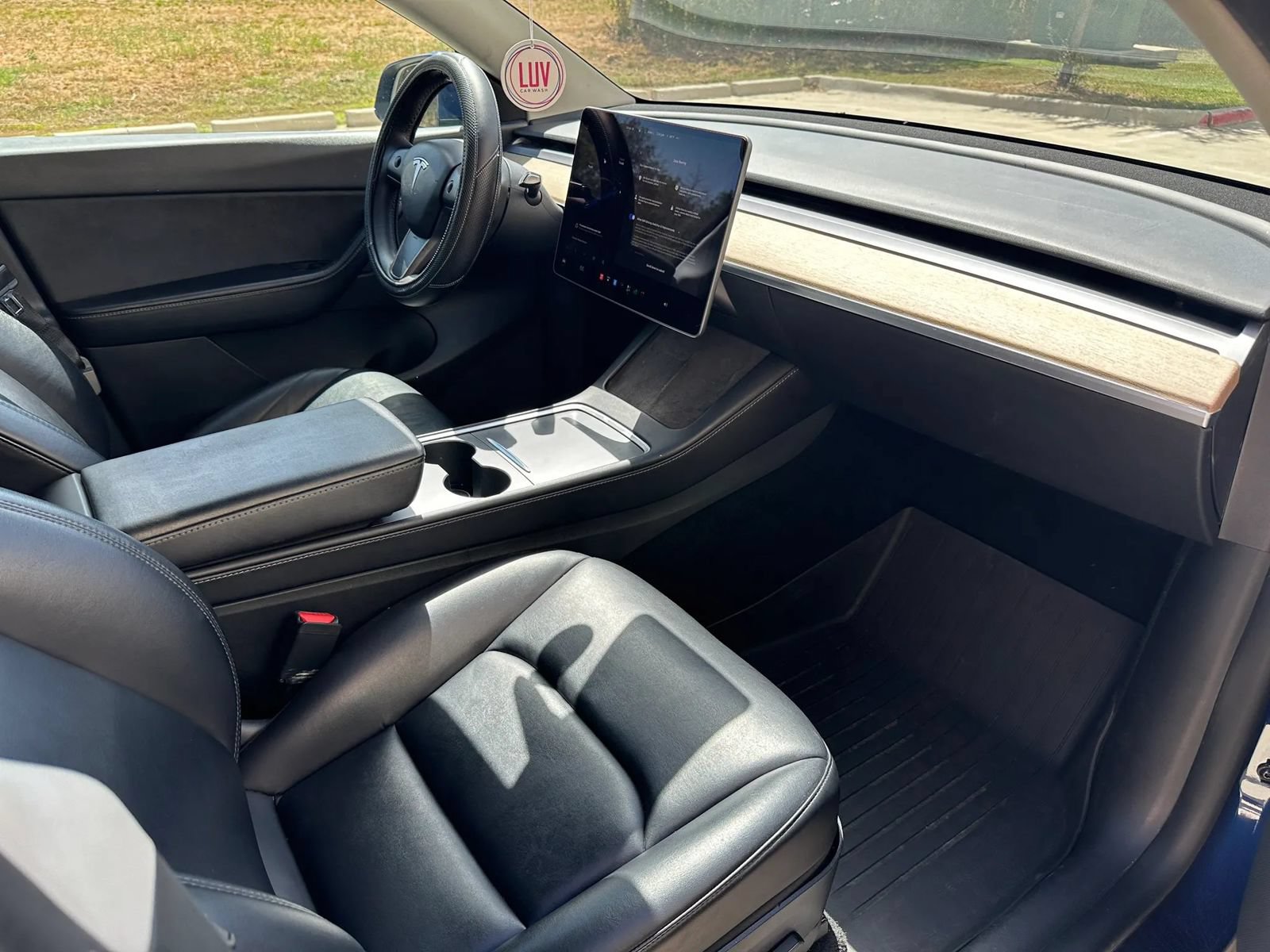Used 2022 Tesla Model Y Long Range AWD/4WD image 9