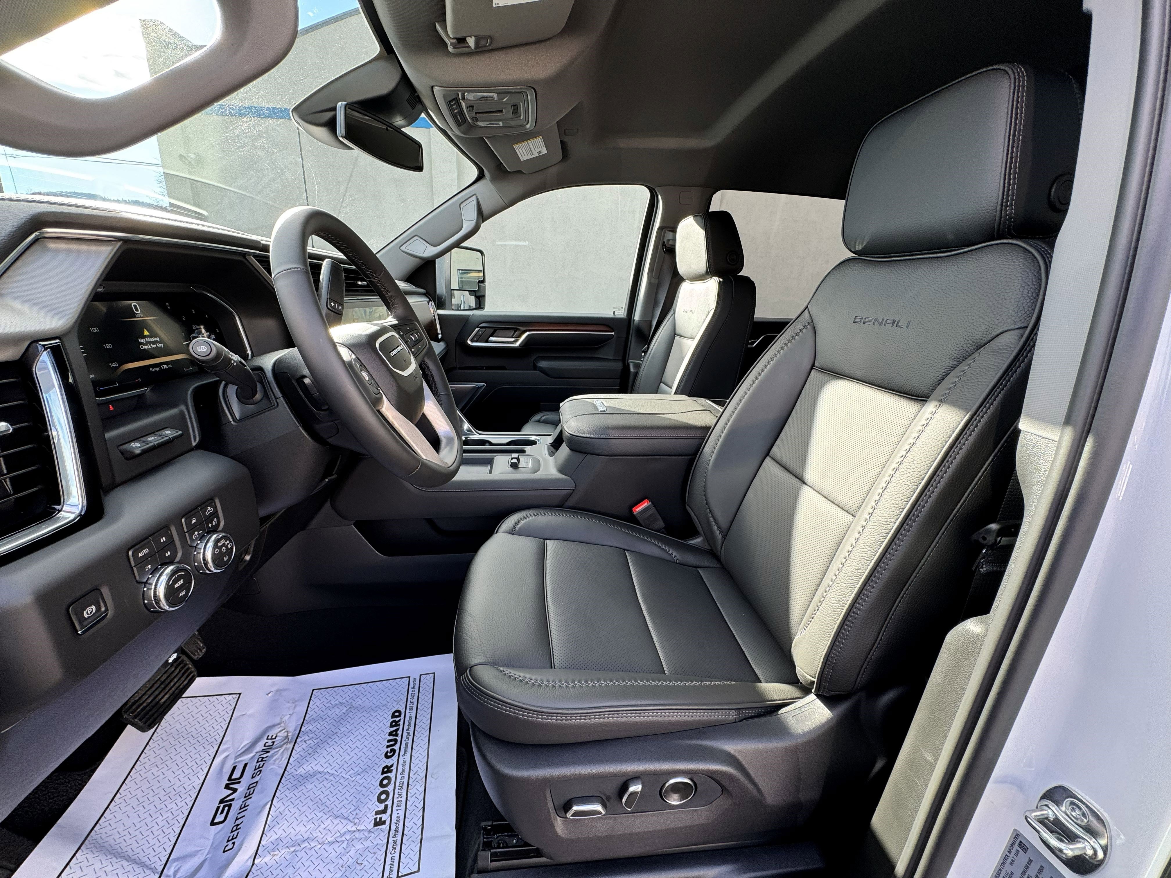 New 2026 GMC Sierra 3500 Denali image 15