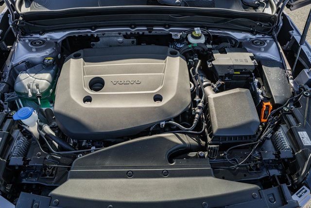 New 2026 Volvo XC40 B5 Plus w/ Protection Package Premier image 20