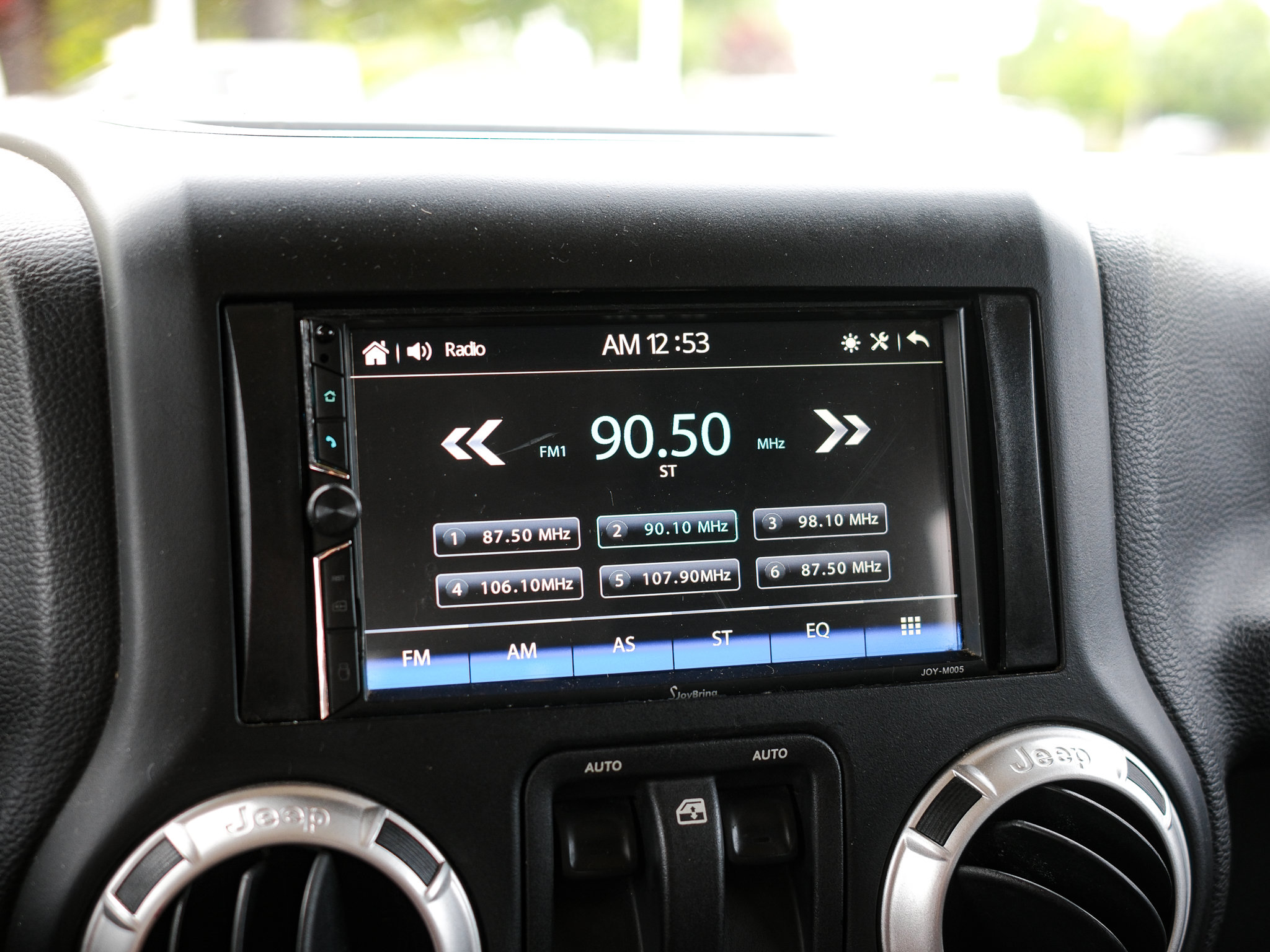 Used 2015 Jeep Wrangler Sahara AWD/4WD image 30