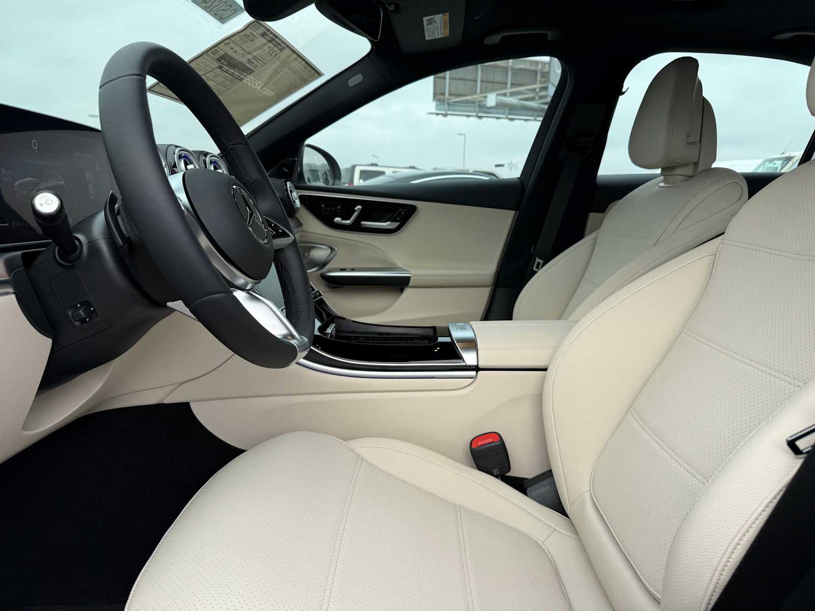 Used 2025 Mercedes-Benz C 300 4MATIC Sedan image 11