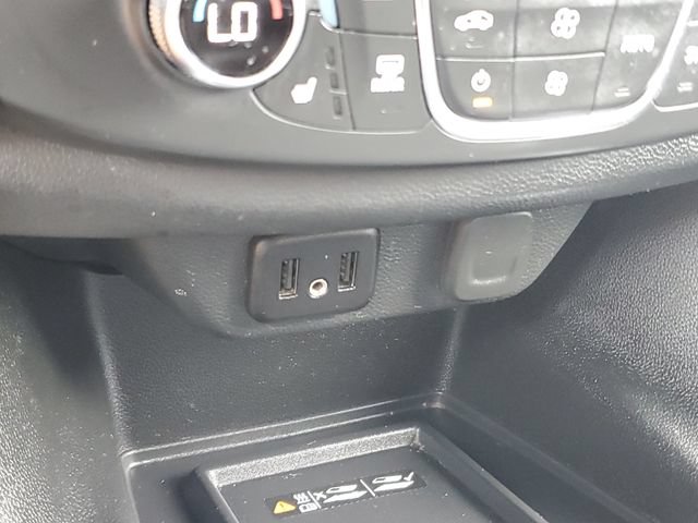 Used 2023 Chevrolet Traverse LT FWD image 29