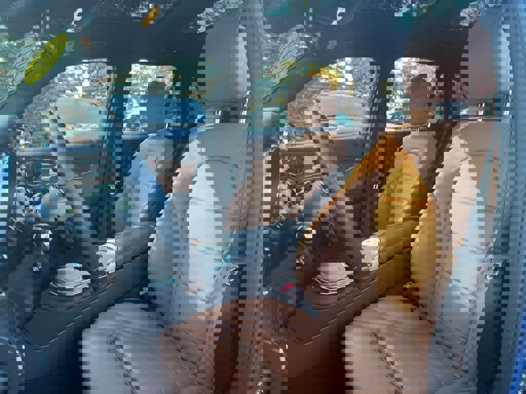 Used 2022 Mercedes-Benz GLC 300 4MATIC image 27