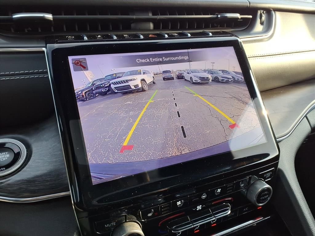Certified 2023 Jeep Grand Cherokee Overland image 19