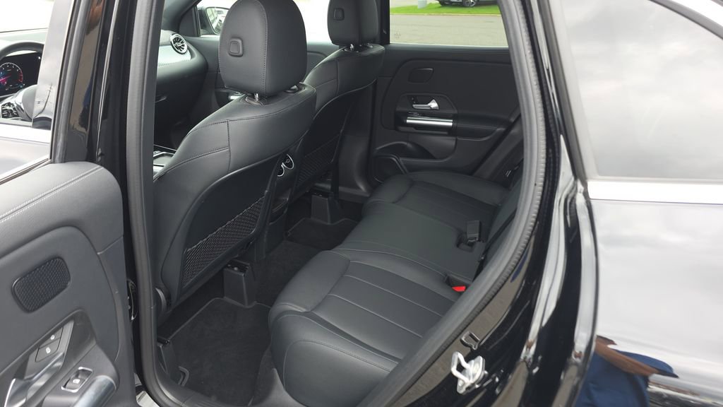 Certified 2025 Mercedes-Benz GLA 250 4MATIC image 23