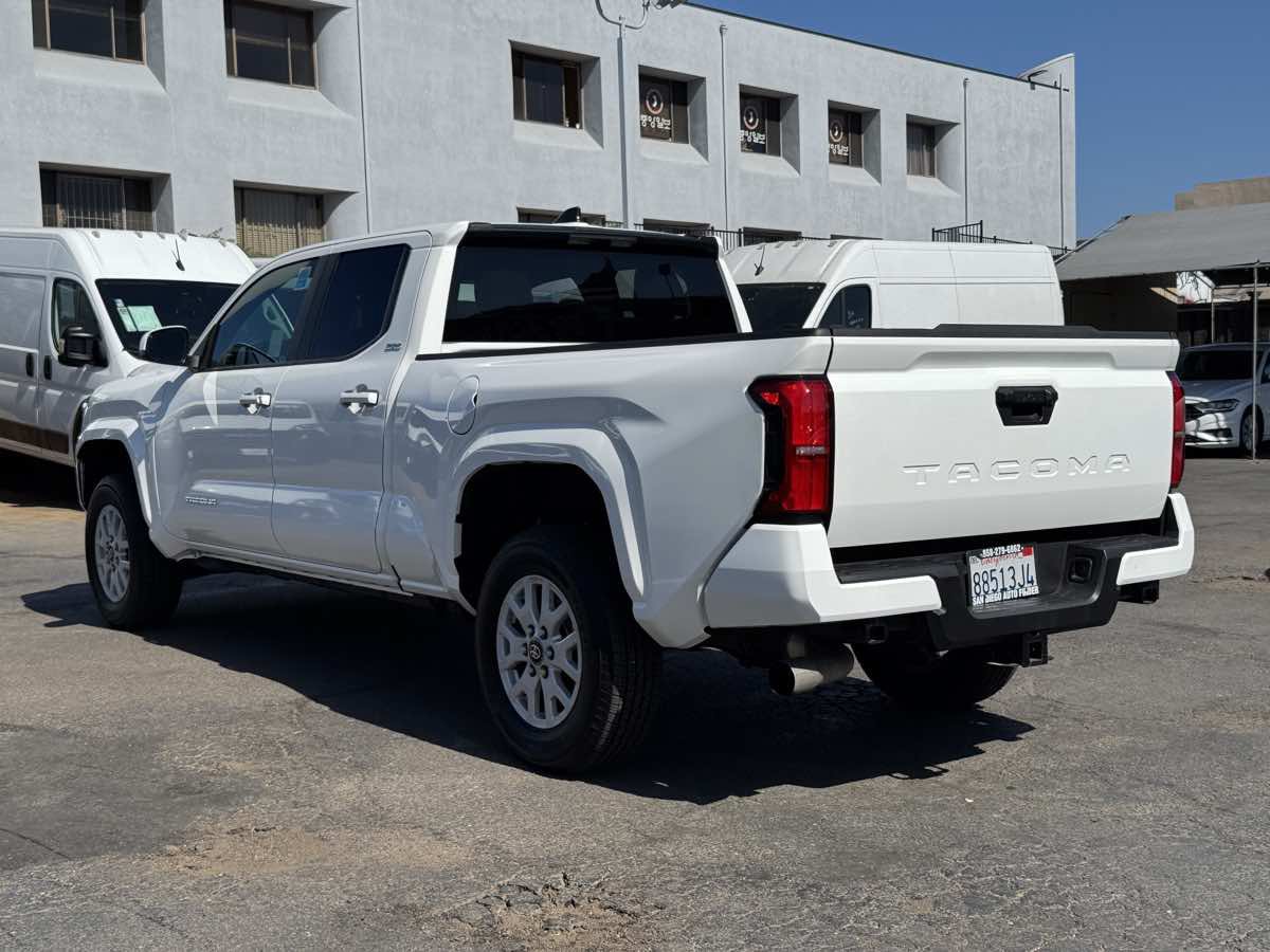 Used 2026 Toyota Tacoma SR5 RWD image 11