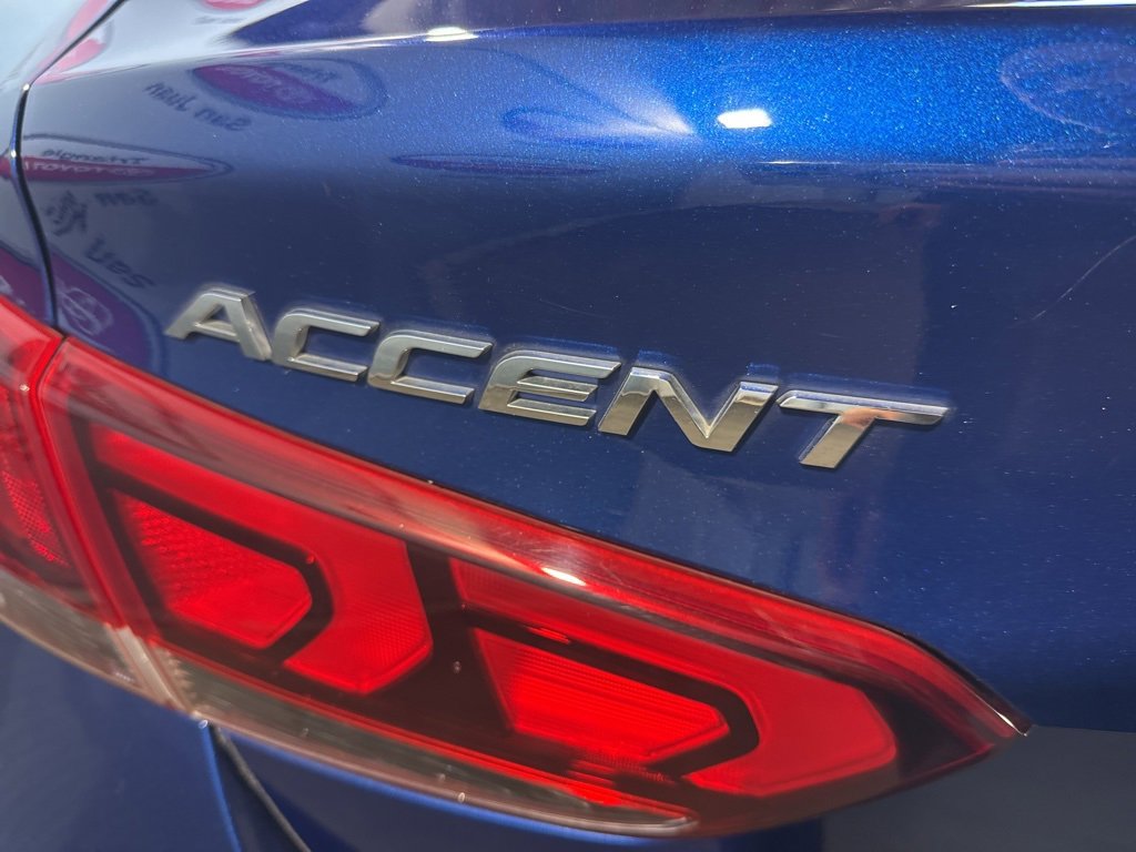 Used 2022 Hyundai Accent SE image 17