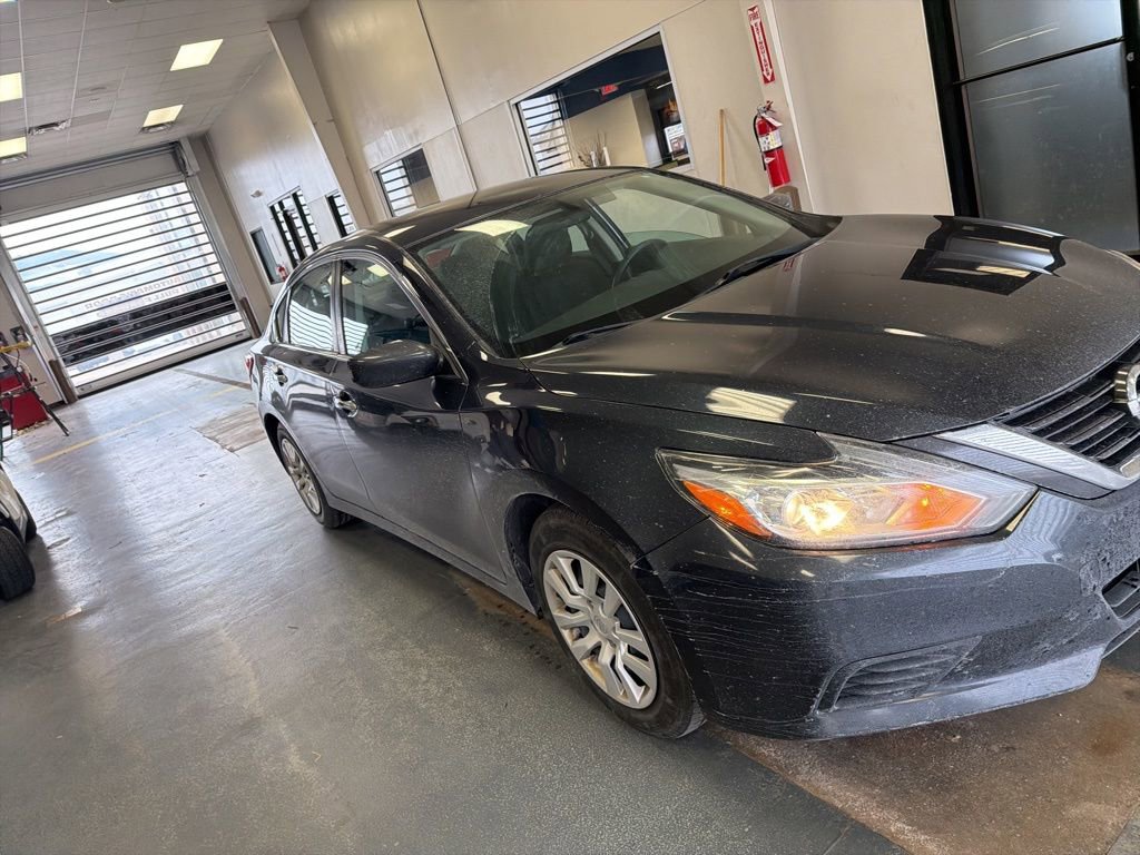 Used 2016 Nissan Altima 2.5 S w/ Power Driver Seat Package image 1