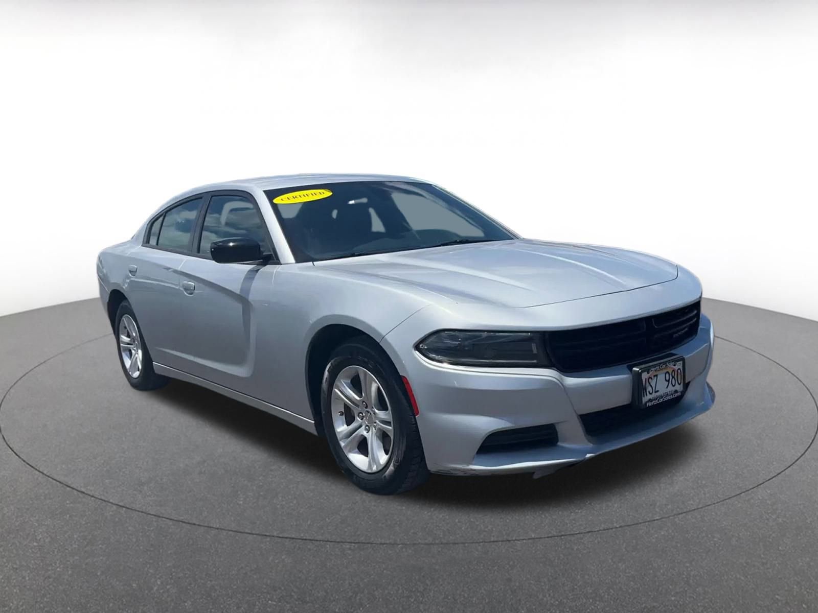 Used 2023 Dodge Charger SXT image 3