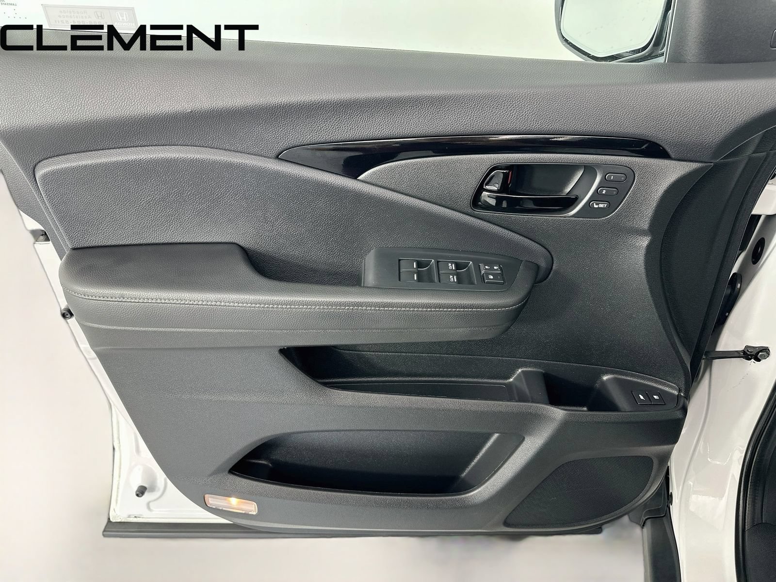 Used 2023 Honda Passport Elite image 28
