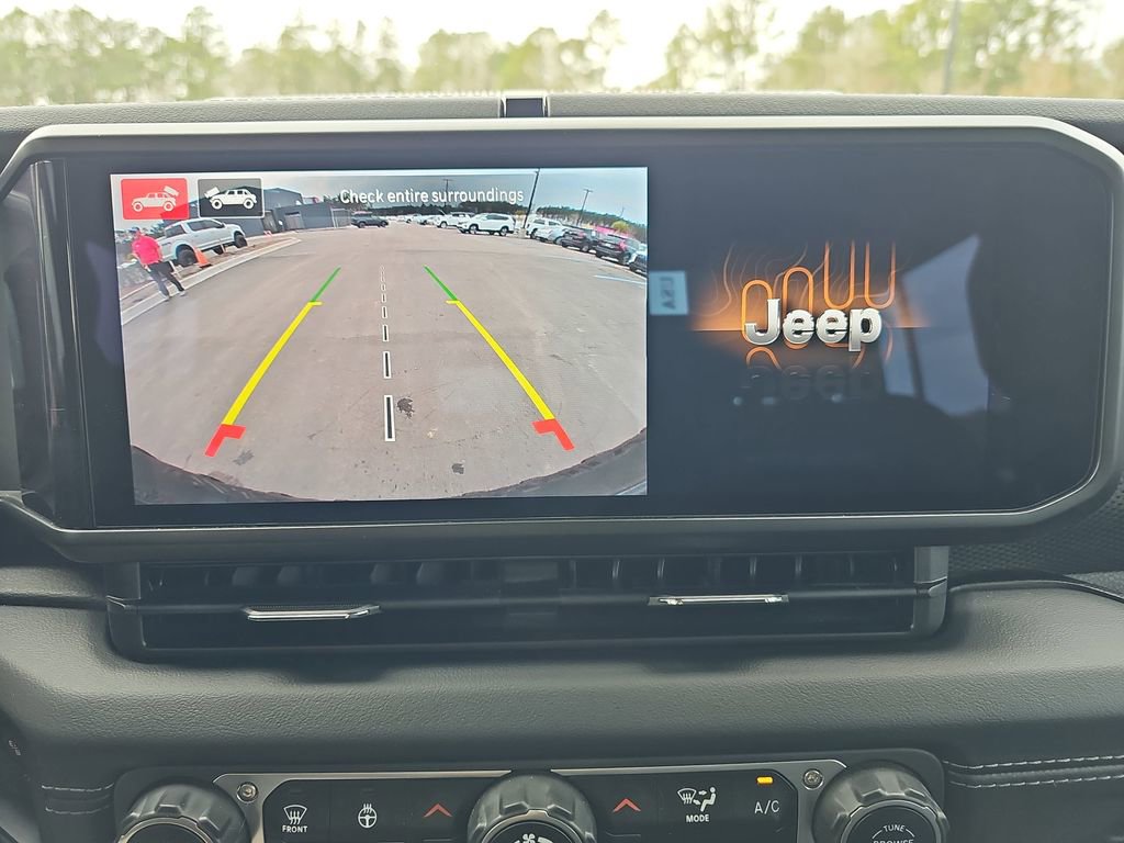 Used 2024 Jeep Wrangler Unlimited Rubicon 4xe w/ Technology Group image 26