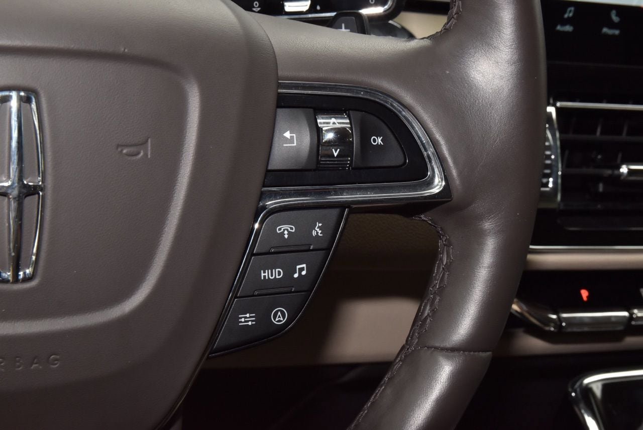 Used 2024 Lincoln Navigator Reserve AWD/4WD image 23