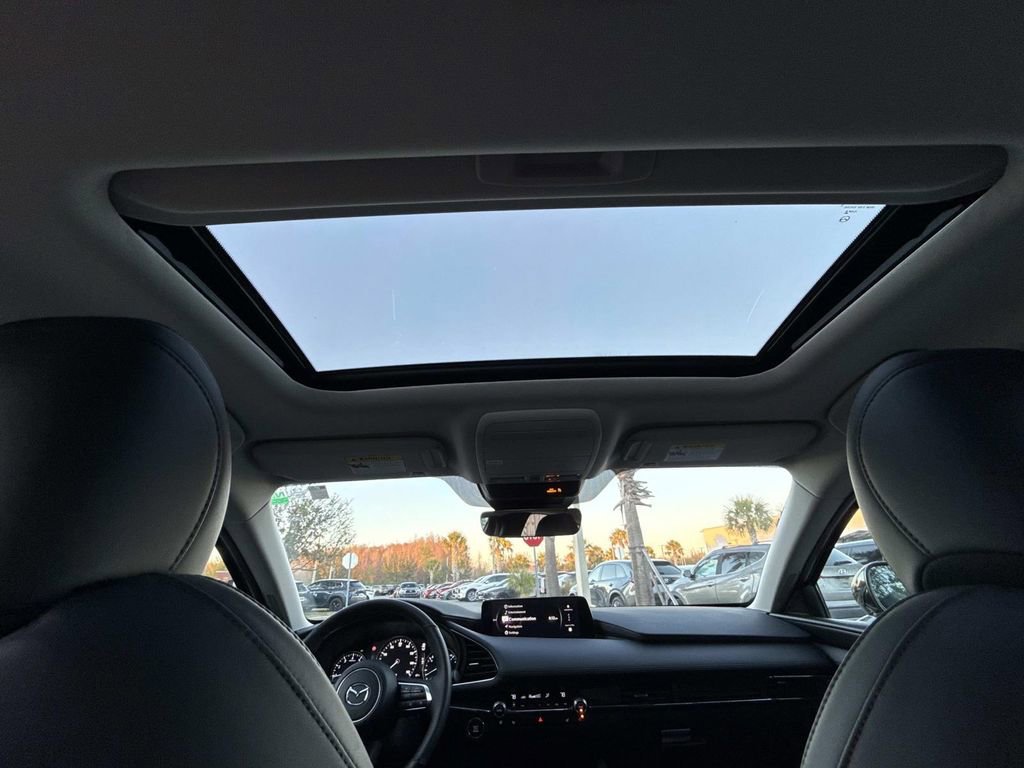 Certified 2025 MAZDA MAZDA3 2.5 Turbo Sedan w/Premium Plus image 21