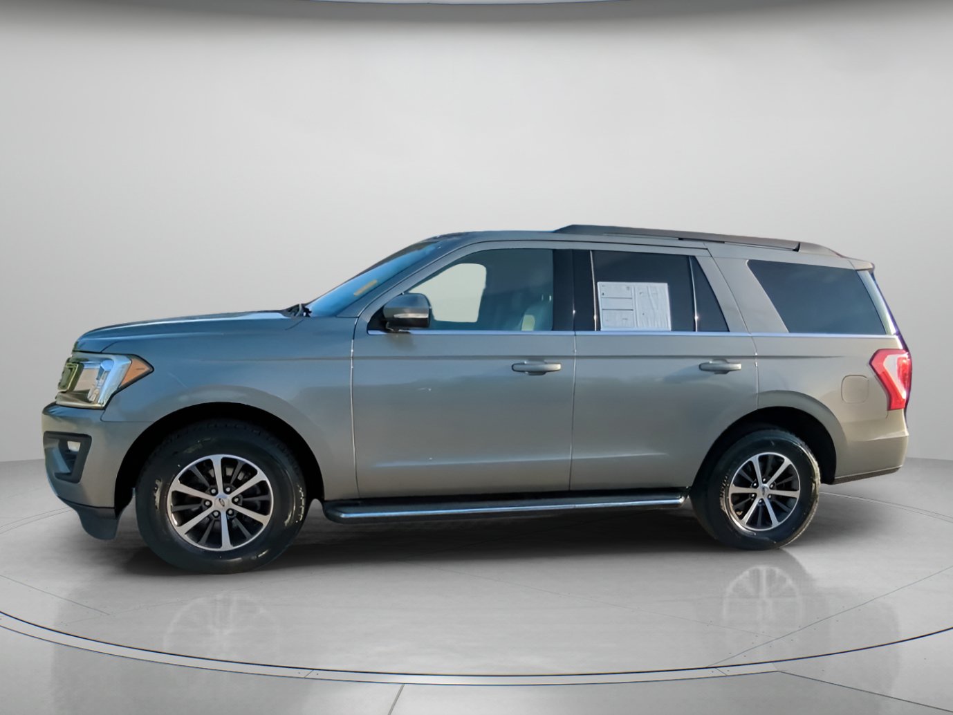 Certified 2019 Ford Expedition XLT w/ Equipment Group 202A RWD image 13