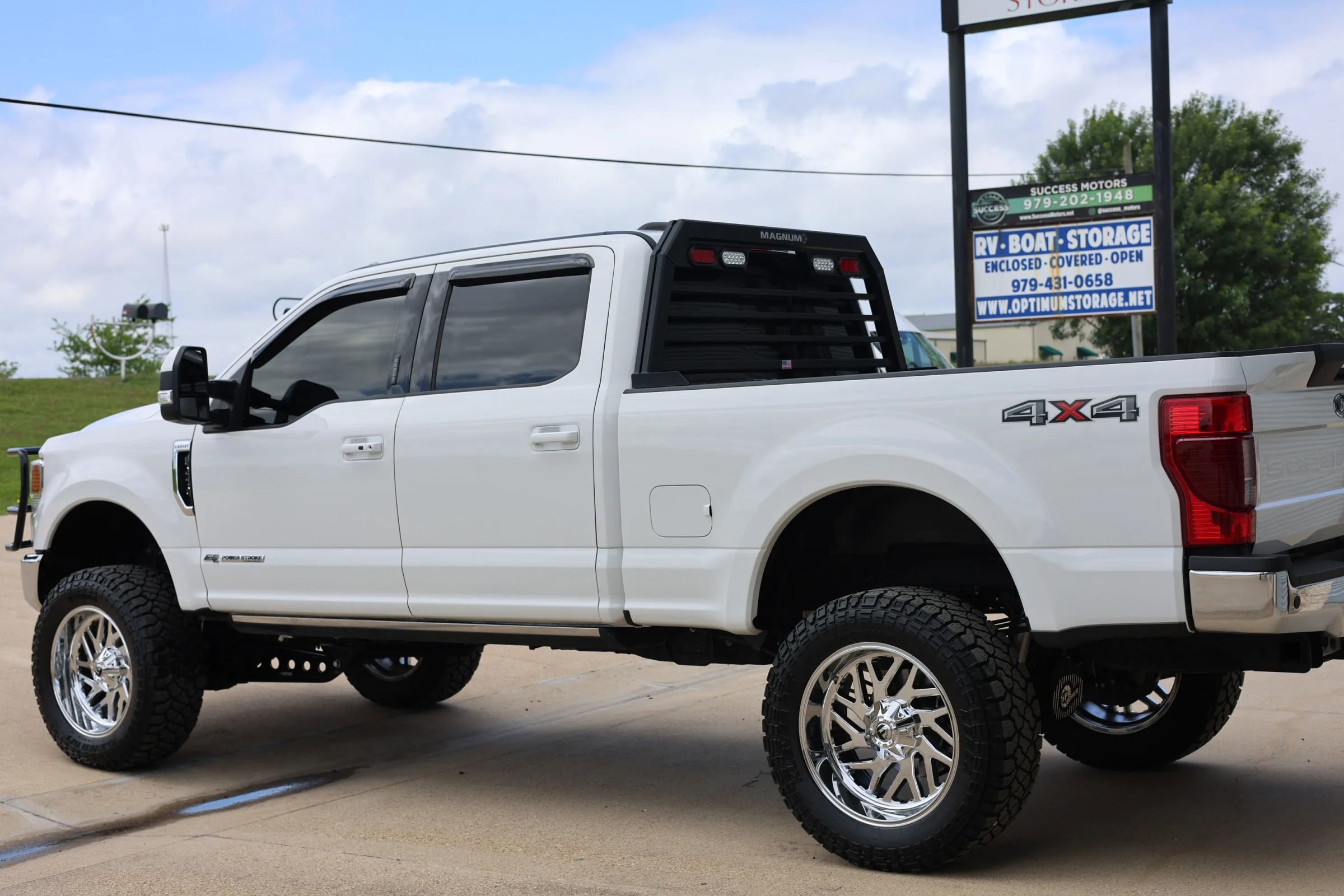 Used 2020 Ford F250 Lariat w/ Lariat Ultimate Package AWD/4WD image 6