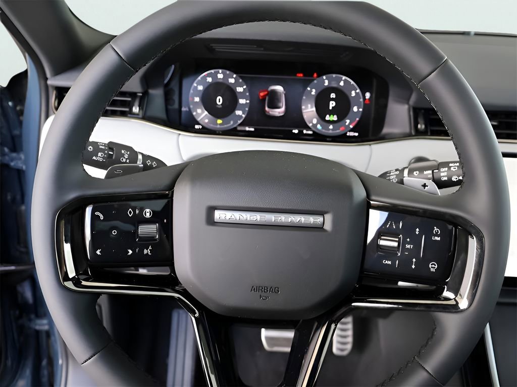 Certified 2026 Land Rover Range Rover Evoque Dynamic SE AWD/4WD image 60