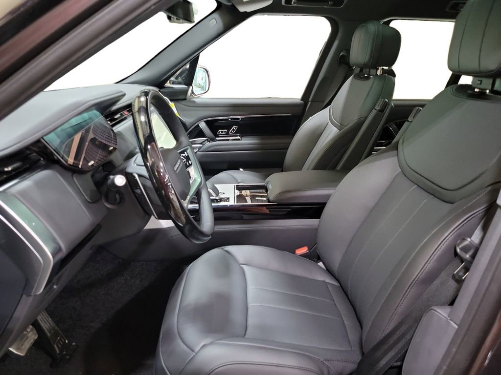 New 2026 Land Rover Range Rover SE image 13