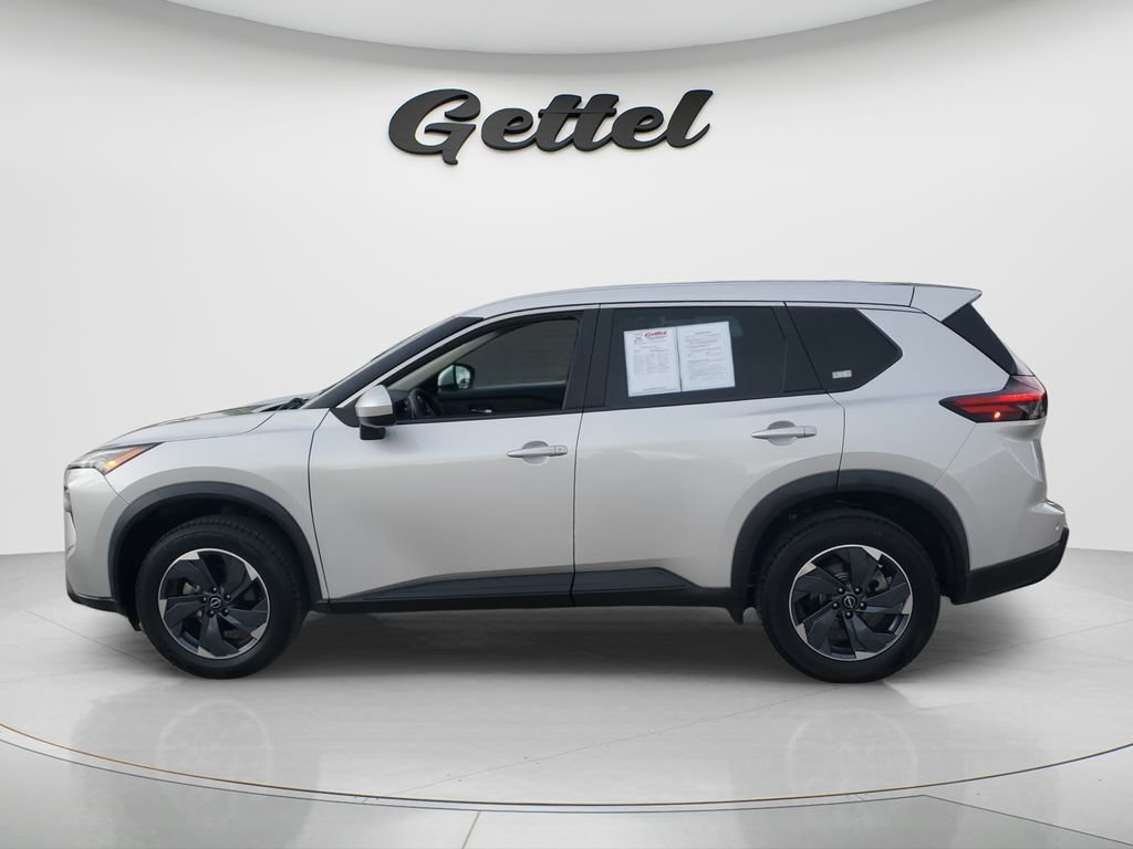 Used 2024 Nissan Rogue SV FWD image 8