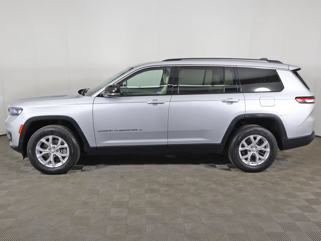 Used 2023 Jeep Grand Cherokee L Limited AWD/4WD image 20