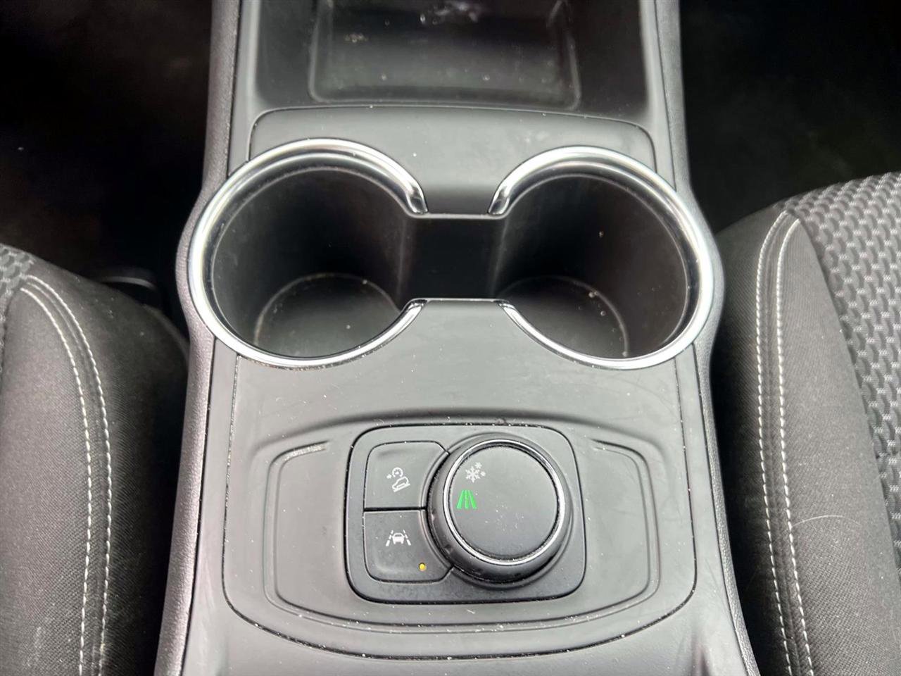 Used 2024 GMC Terrain SLE FWD image 20
