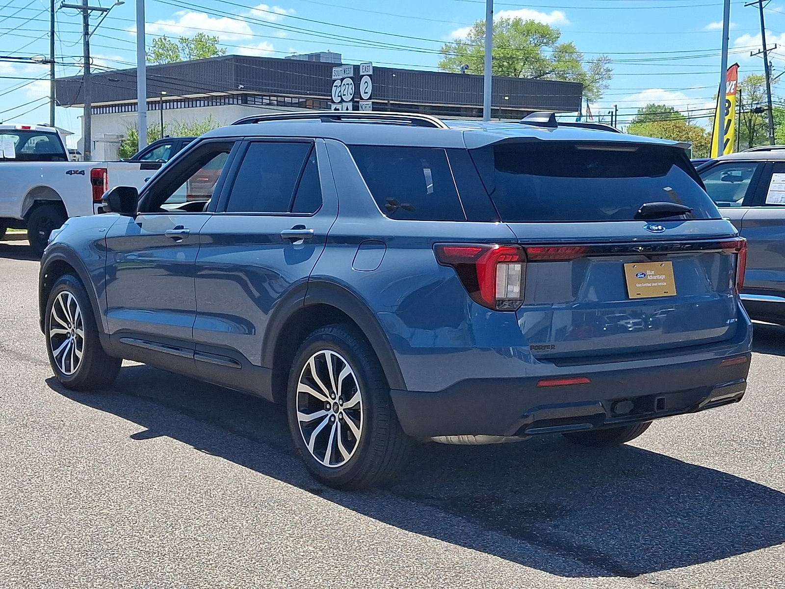 Used 2025 Ford Explorer ST-Line AWD/4WD image 7