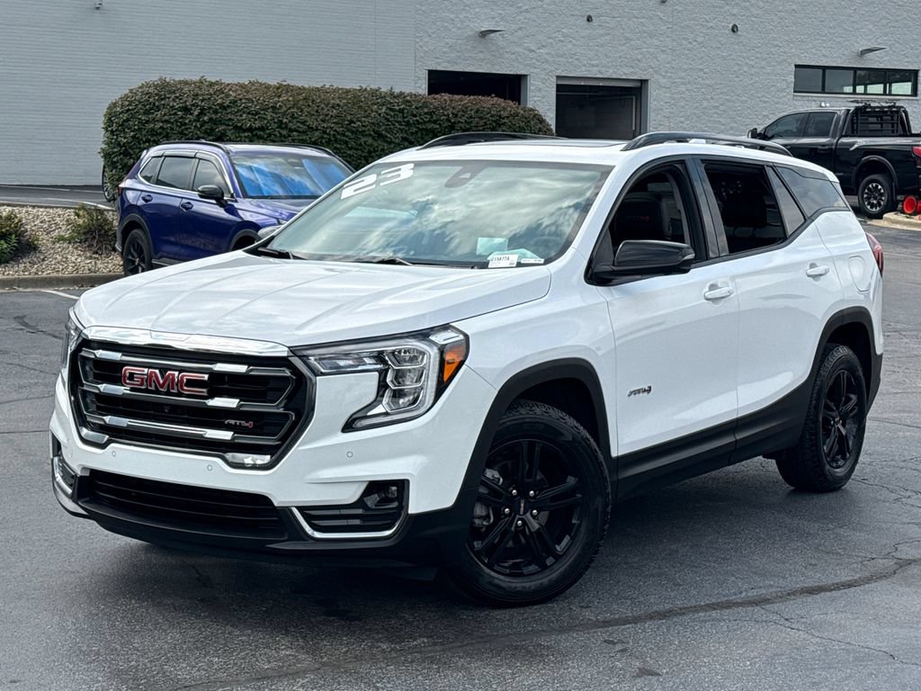 Used 2023 GMC Terrain AT4 w/ Infotainment Package II AWD/4WD image 2